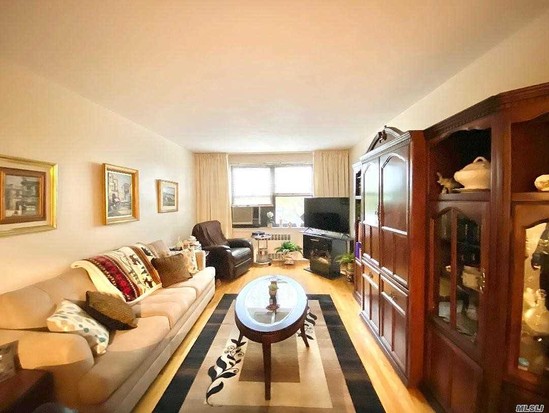 Condo for Sale Flushing, Queens