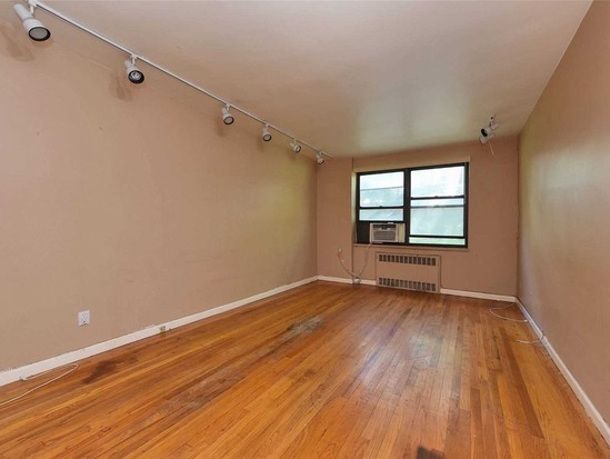 Condo for Sale Flushing, Queens