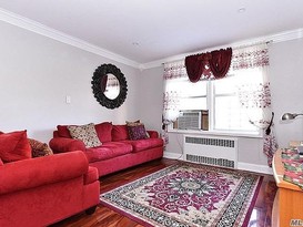 Home for Sale Briarwood, Queens