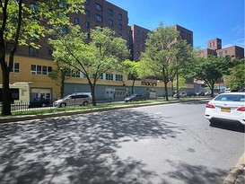 Home for Sale Parkchester, Bronx