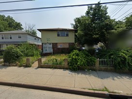 Home for Pre-foreclosure Springfield Gardens, Queens