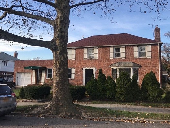 Single-family for Pre-foreclosure / auction Kew Gardens Hills, Queens