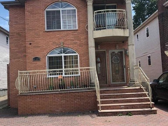 Multi-family for Sale Laurelton, Queens