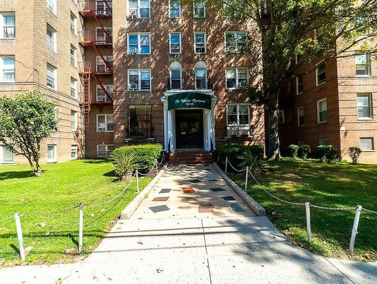 Condo for Sale Briarwood, Queens