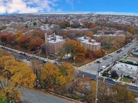 Home for Sale Todt Hill, Staten Island