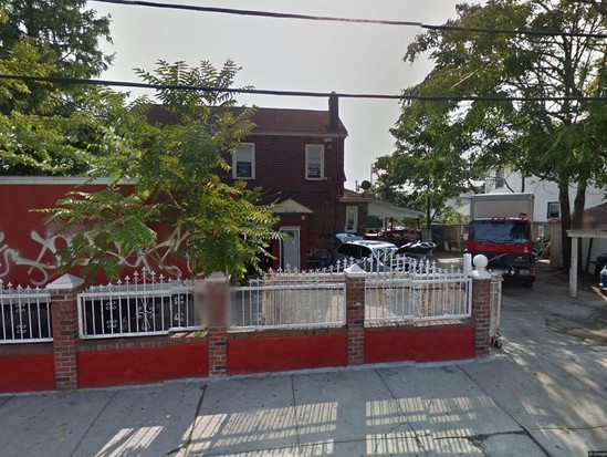 Single-family for Pre-foreclosure Jamaica, Queens