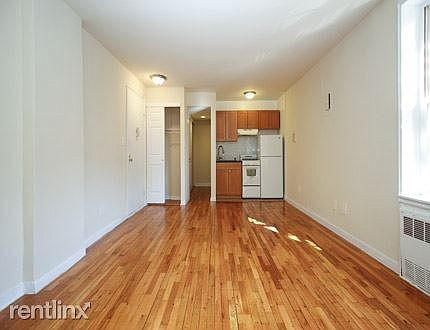 Condo for Pre-foreclosure / auction Briarwood, Queens