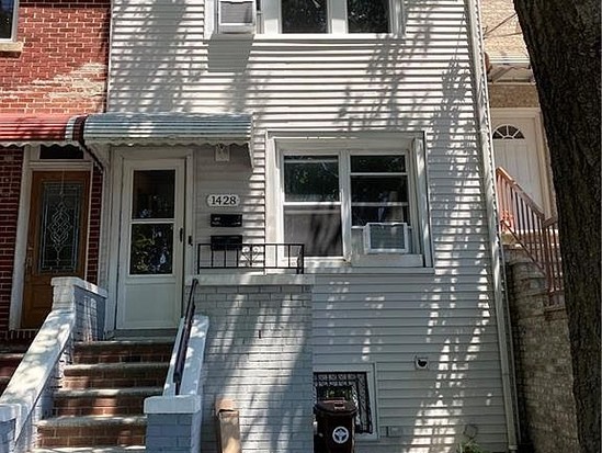 Multi-family for Sale Schuyerville, Bronx