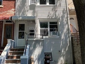 Home for Sale Schuyerville, Bronx