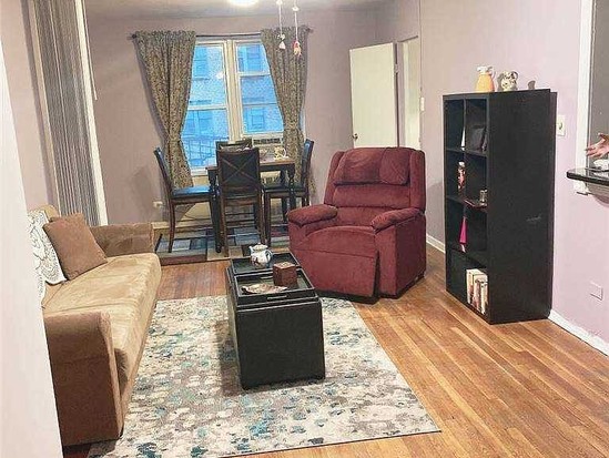 Condo for Sale Flushing, Queens