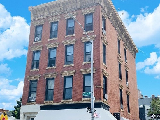 Apartment for Sale Williamsburg, Brooklyn