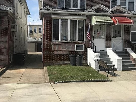 Single-family for Sale Marine Park, Brooklyn