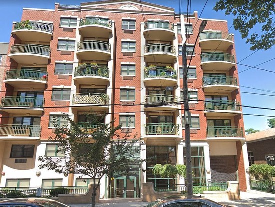 Condo for Sale Briarwood, Queens