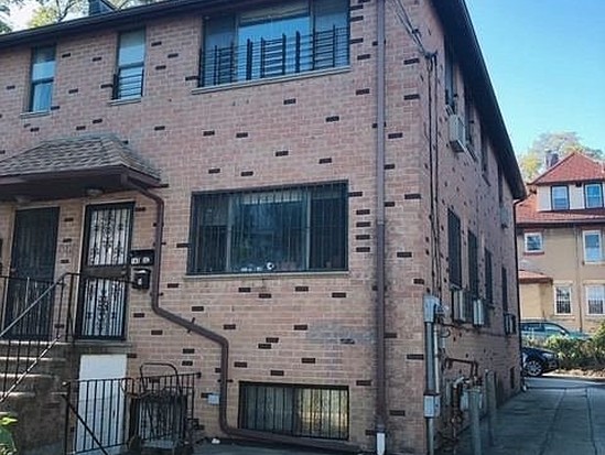 Multi-family for Sale Flushing, Queens