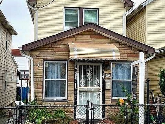 Single-family for Sale South Jamaica, Queens