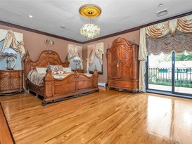 Home for Sale Whitestone, Queens