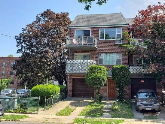 Multi-family for Sale Kew Gardens Hills, Queens