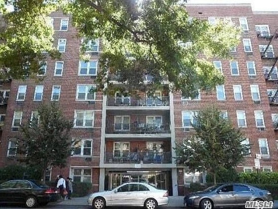 Condo for Sale Flushing, Queens