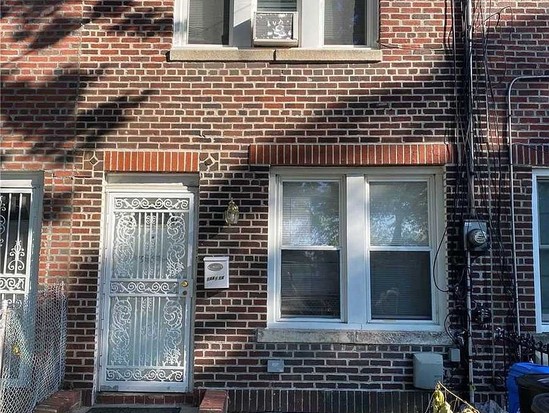 Single-family for Sale South Jamaica, Queens