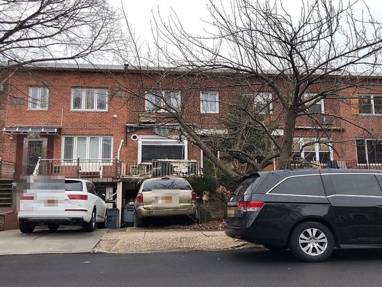 Single-family for Pre-foreclosure / auction Kew Gardens Hills, Queens