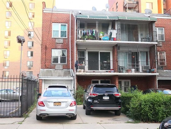 Multi-family for Sale Flushing, Queens