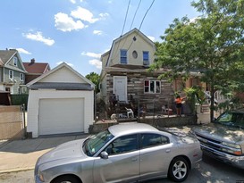 Home for Pre-foreclosure Jamaica, Queens