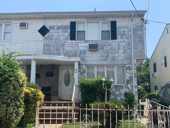 Single-family for Sale Brookville, Queens