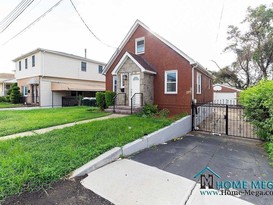 Home for Sale Brookville, Queens