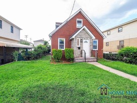 Home for Sale Brookville, Queens