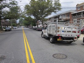 Home for Pre-foreclosure / auction Canarsie, Brooklyn