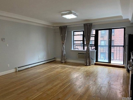 Condo for Sale Flushing, Queens