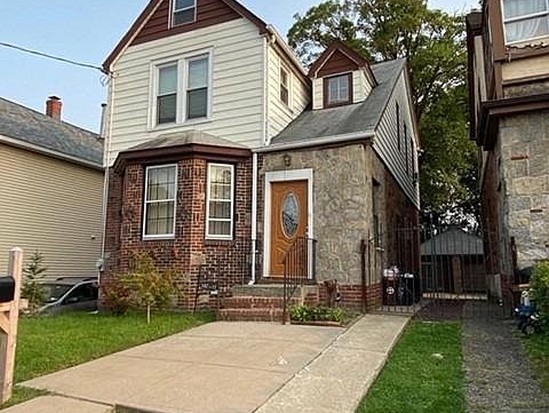 Single-family for Sale Whitestone, Queens