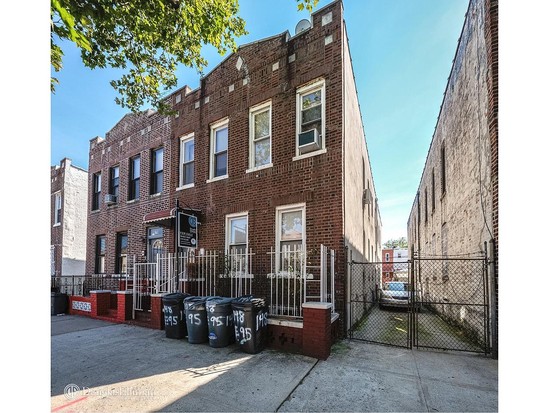 Townhouse for Sale Brownsville, Brooklyn