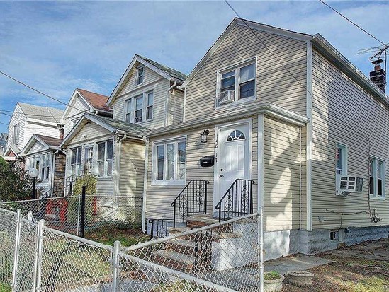 Single-family for Sale South Jamaica, Queens