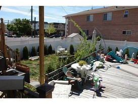 Home for Pre-foreclosure / auction Bergen Beach, Brooklyn