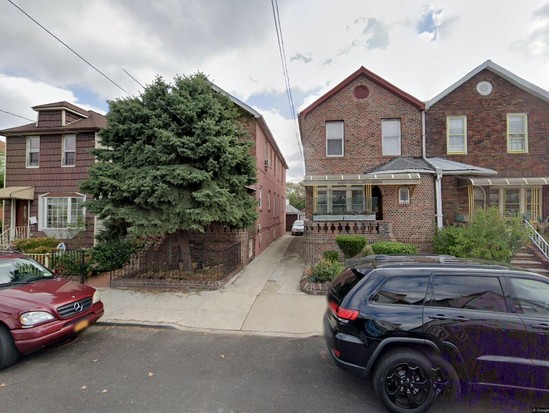 Single-family for Pre-foreclosure Flatlands, Brooklyn