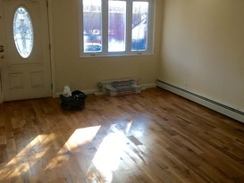 Home for Pre-foreclosure / auction Canarsie, Brooklyn