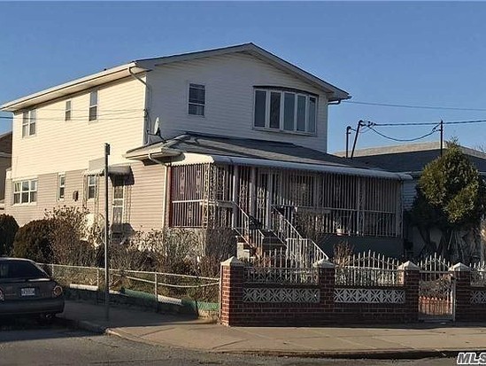 Multi-family for Sale Brookville, Queens