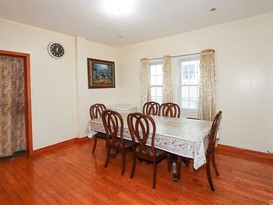 Home for Sale Briarwood, Queens