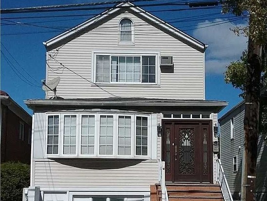 Single-family for Sale Whitestone, Queens