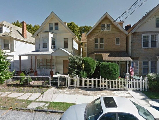 Single-family for Pre-foreclosure / auction Tompkinsville, Staten Island