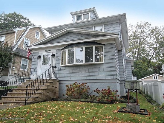 Single-family for Sale Todt Hill, Staten Island