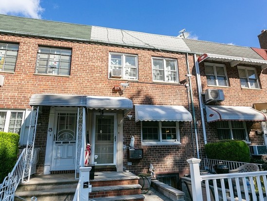 Single-family for Sale Gravesend, Brooklyn