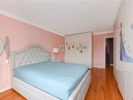 Home for Sale Kew Gardens Hills, Queens