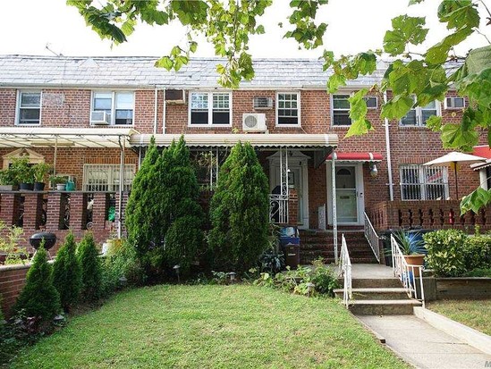 Single-family for Sale Kew Gardens Hills, Queens