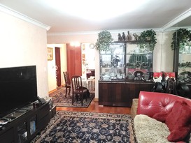 Home for Sale Kew Gardens Hills, Queens