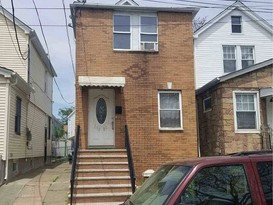 Home for Pre-foreclosure / auction South Jamaica, Queens