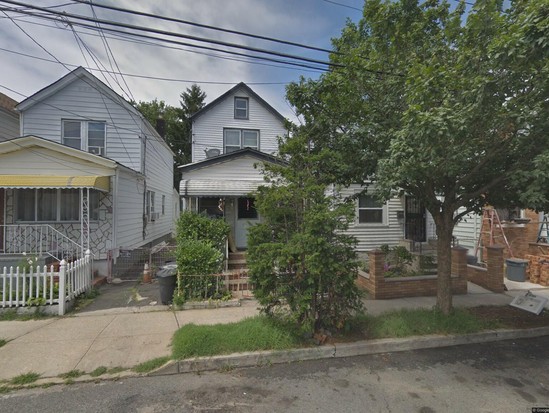 Single-family for Pre-foreclosure / auction South Jamaica, Queens