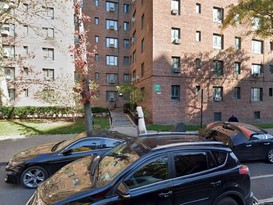 Home for Pre-foreclosure Parkchester, Bronx