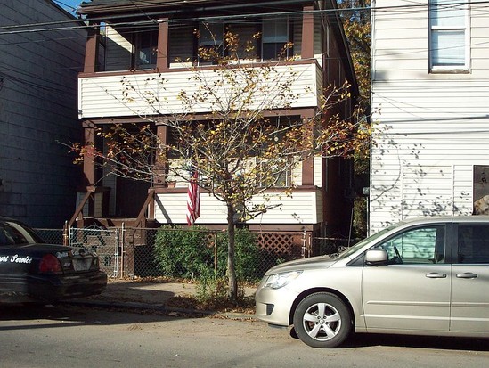 Single-family for Sale Elm Park, Staten Island